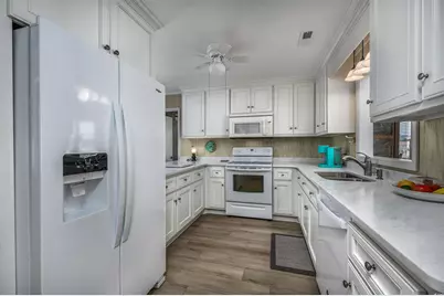 305 35th Ave. N, North Myrtle Beach, SC 29582 - Photo 10