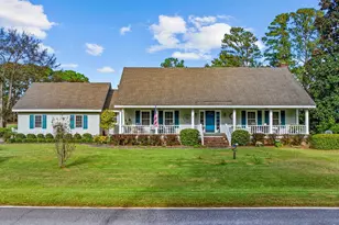 130 Parkview Dr, Pawleys Island, SC 29585 - Photo 2