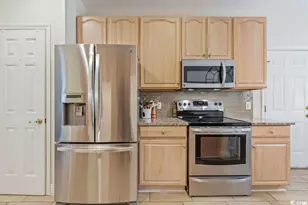 1614 Club Circle Dr, Pawleys Island, SC 29585 - Photo 16