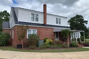 110 E Bell St, Tabor City, NC 28463 - Photo 2
