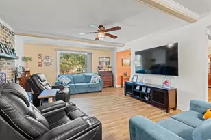 406 S Rosemary Ave, Andrews, SC 29510 - Photo 6