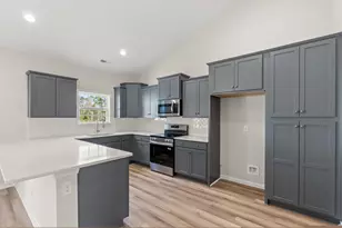 605 Bay St, Aynor, SC 29511 - Photo 6