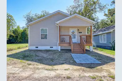 215 W James St., Mullins, SC 29574 - Photo 2