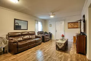 215 W James St, Mullins, SC 29574 - Photo 6