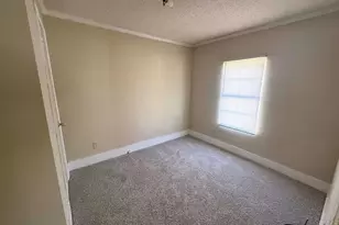 319 Scott St, Lake City, SC 29560 - Photo 10