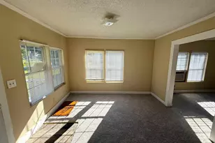 319 Scott St, Lake City, SC 29560 - Photo 6