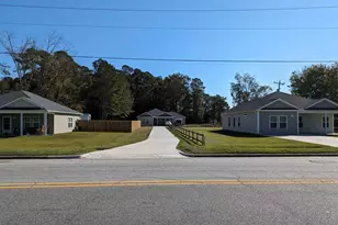 941 Hickman Rd, Tabor City, NC 28463 - Photo 2