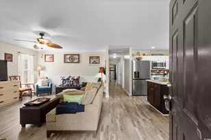 305 Woodrow St, Tabor City, NC 28463 - Photo 8