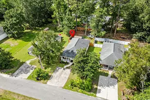 305 Woodrow St, Tabor City, NC 28463 - Photo 2