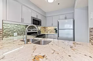 410 Melrose Pl, Myrtle Beach, SC 29572 - Photo 10