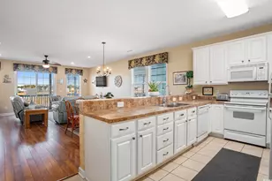 154 Cypress Ave, Garden City, SC 29576 - Photo 10