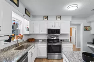 205 Birkdale Ln, Myrtle Beach, SC 29588 - Photo 6