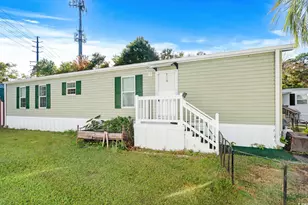 34 Shamrock Cir, Garden City, SC 29576 - Photo 1