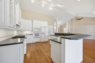 1605 Westview Dr, Florence, SC 29501 - Photo 8