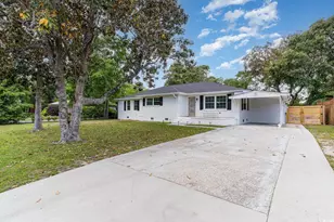 5811 Sumter Dr, Myrtle Beach, SC 29577 - Photo 2