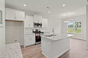 1000 Woodside Dr, Conway, SC 29526 - Photo 4