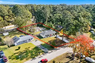 911 Veneda Ct, Myrtle Beach, SC 29579 - Photo 2