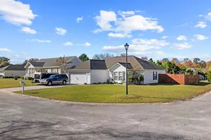 2902 Silverleaf Cir, Loris, SC 29569 - Photo 2