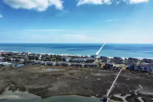 647 Norris Dr, Pawleys Island, SC 29585 - Photo 4