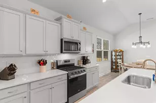 1118 Barrington Wy, Conway, SC 29526 - Photo 6