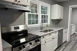 404 E Richardson Ave, Hemingway, SC 29554 - Photo 4