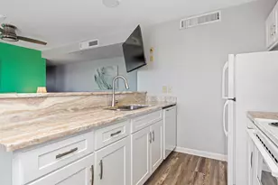 5905 S Kings Hwy, Myrtle Beach, SC 29575 - Photo 16