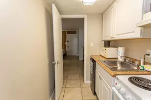 201 75th Ave N, Myrtle Beach, SC 29572 - Photo 4