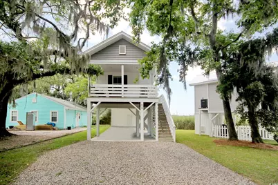610 Bayview Dr., Georgetown, SC 29440 - Photo 1