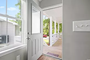 610 Bayview Dr, Georgetown, SC 29440 - Photo 2