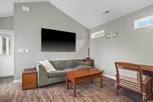 610 Bayview Dr, Georgetown, SC 29440 - Photo 6