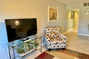 410 Melrose Pl, Myrtle Beach, SC 29572 - Photo 4