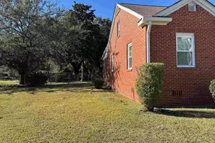 609 N Fraser St, Georgetown, SC 29440 - Photo 2