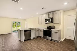 211 Pine Forest Dr, Conway, SC 29526 - Photo 10