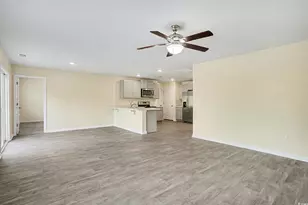 211 Pine Forest Dr, Conway, SC 29526 - Photo 2