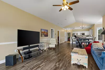 4847 Luster Leaf Circle #401, Myrtle Beach, SC 29577 - Photo 4