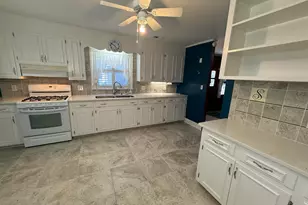 217 Smith St, Lake City, SC 29560 - Photo 10