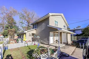 718 Juniper Dr, Surfside Beach, SC 29575 - Photo 2