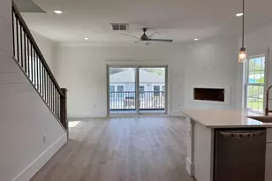 913 S Dogwood Dr S, Surfside Beach, SC 29575 - Photo 10