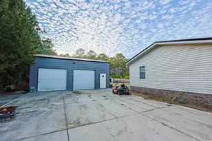 2128 Harvey Rd, Loris, SC 29569 - Photo 26