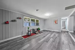 912 Camp Wiggins Rd, Florence, SC 29506 - Photo 10