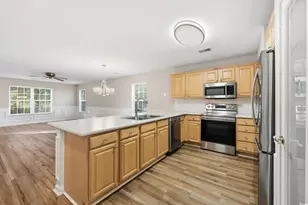 573 Blue Stem Dr, Pawleys Island, SC 29585 - Photo 4