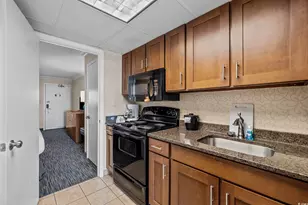 1105 S Ocean Blvd S, Myrtle Beach, SC 29577 - Photo 4