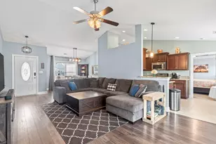 254 Macarthur Dr, Conway, SC 29527 - Photo 2