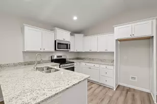 331 Barn Owl Wy, Conway, SC 29527 - Photo 6