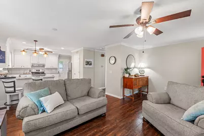 208 Bethea St, Latta, SC 29565 - Photo 8