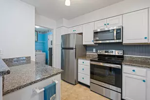 133 Woodlake Dr, Garden City, SC 29576 - Photo 8