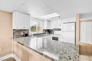 601 Retreat Beach Cir, Pawleys Island, SC 29585 - Photo 4