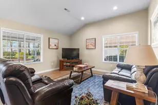 119 Mackinley Cir, Pawleys Island, SC 29585 - Photo 4