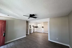 532 Palm Circle, Lake City, SC 29560 - Photo 4