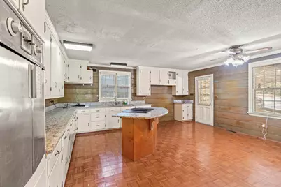 426 N Park St., Mullins, SC 29574 - Photo 2